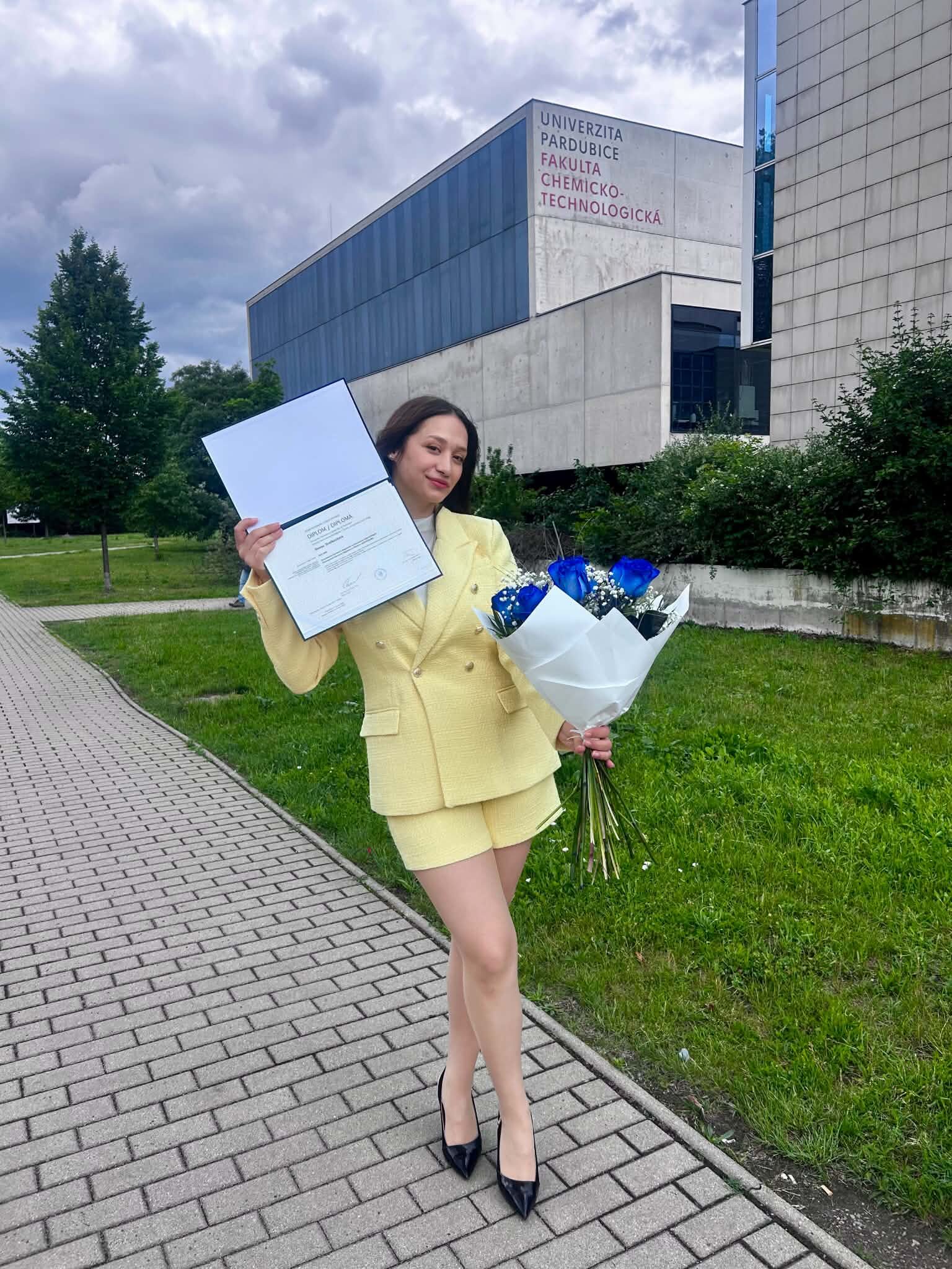 Denisa Dražkovičová_mgr.promoce 2026 (1)